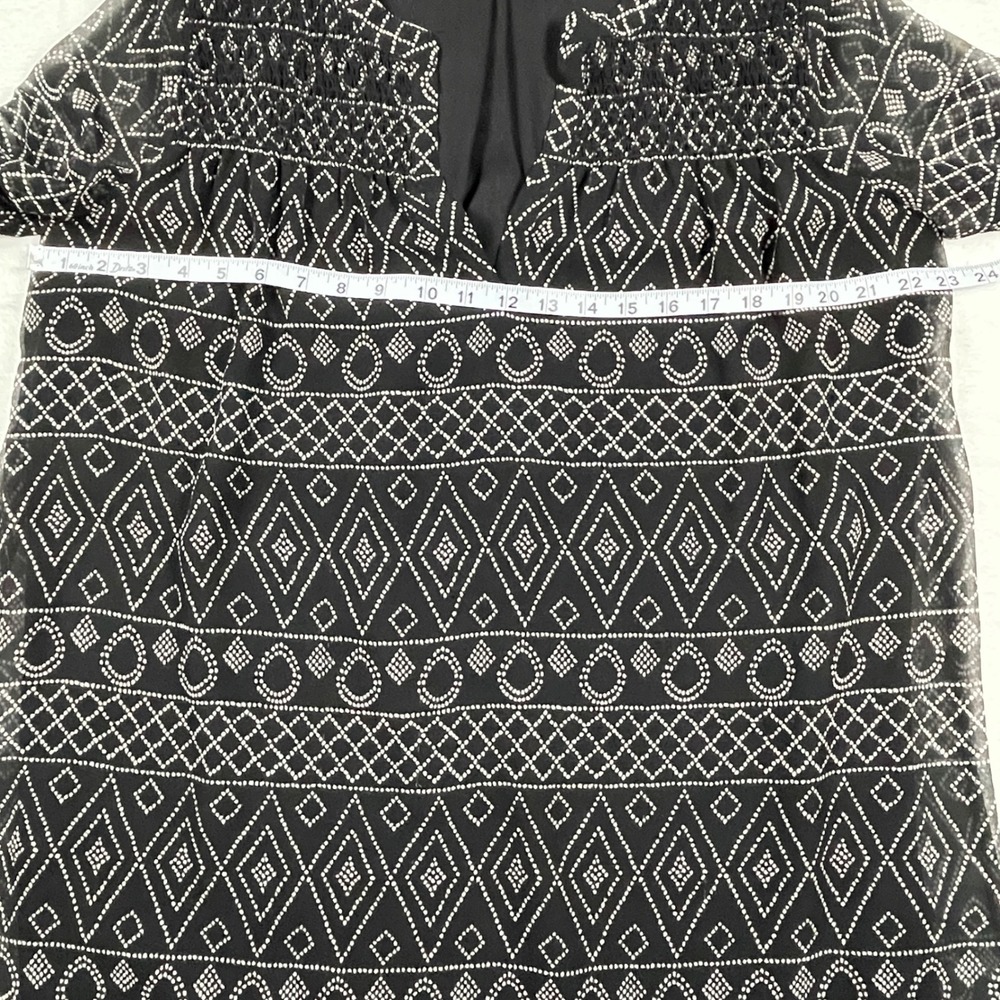 Madewell Black White Geometric Smocked V-Neck Shift Dress Size Medium Smocking - Picture 9 of 9